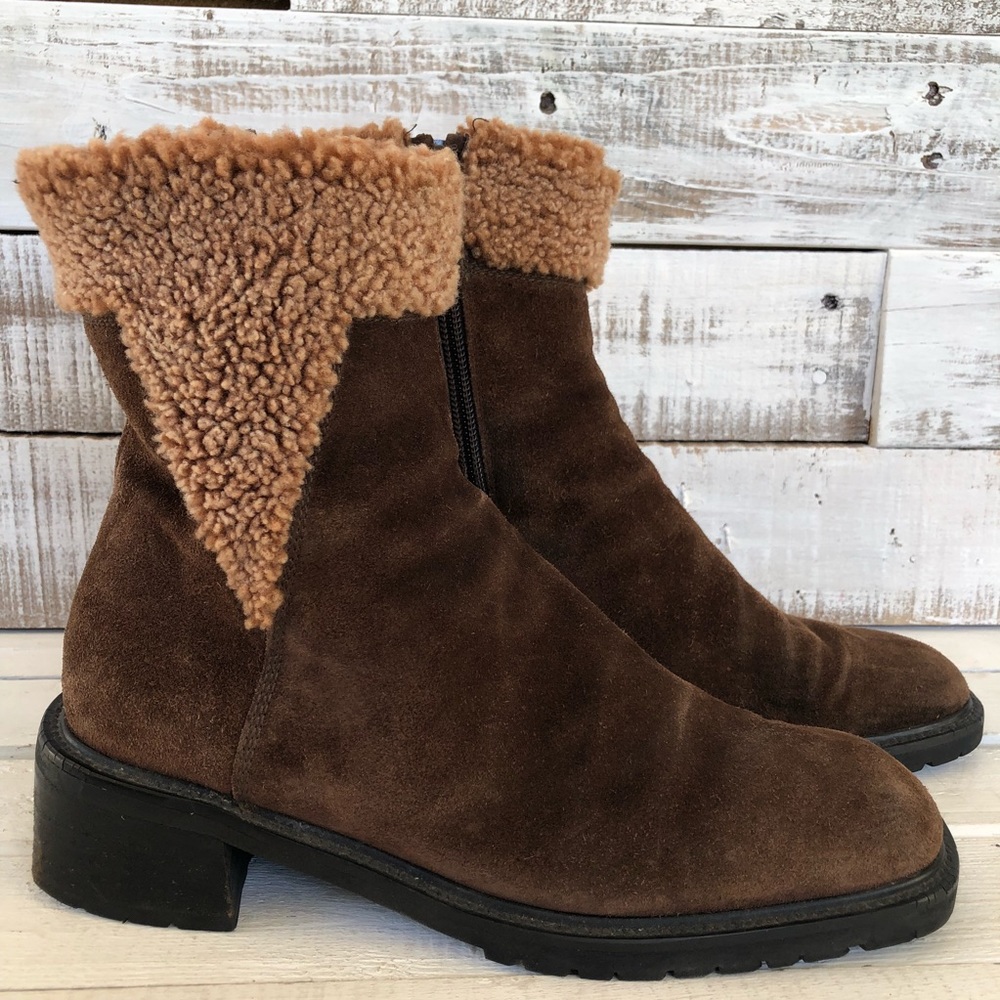 Stuart Weitzman Brown Leather ankle Boots, Size 8B